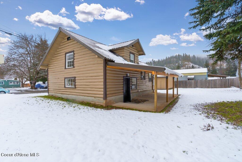 218 Madison Street Osburn, ID 83849 - Photo 6 of 27 006-218MadisonStreet-Osburn-ID-83849-SMA