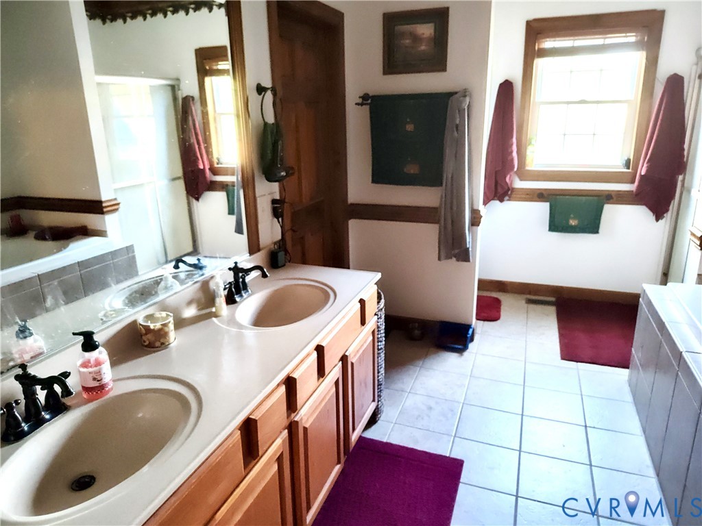 19003 Comans Well Road Yale, VA 23897 - Photo 16 of 50