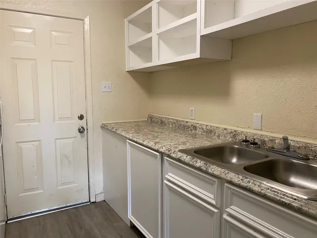 $750 | 208 Kelly Drive, Unit 7, Trinity, TX 75862