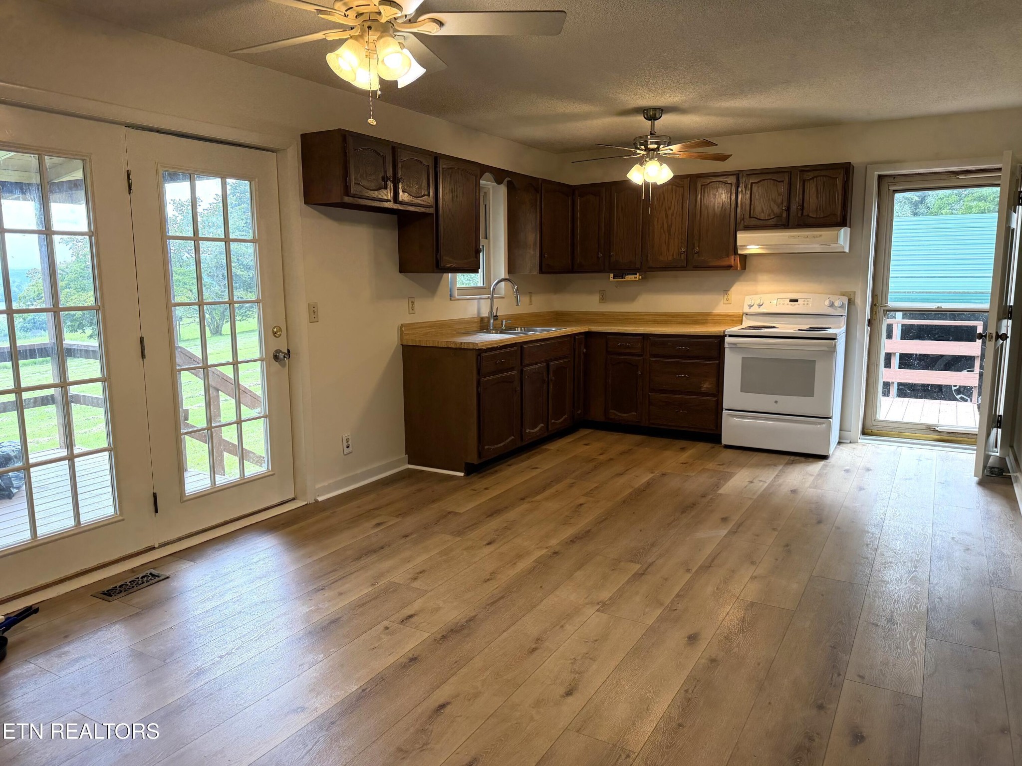 152 Morris Road Kingston, TN 37763 - Photo 8 of 21 Gallery Image 8