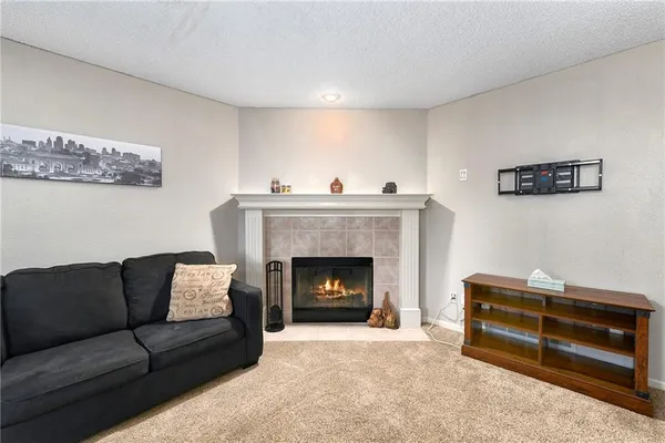 $210,000 | 6033 Northeast Moonstone Drive, Lee's Summit, MO 64064