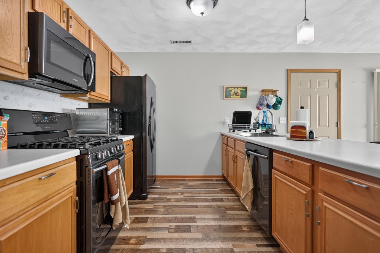 10149 Monarch Road, Unit 119A Roscoe, IL 61073 - Photo 11 of 21 Gallery Image 11