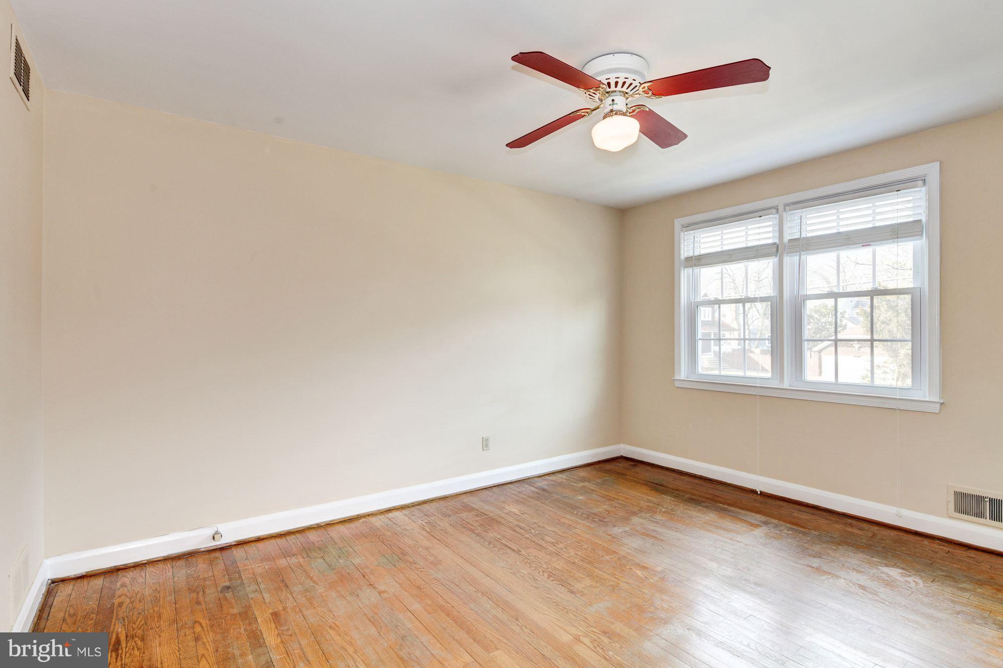 6639 Frederick Road Baltimore, MD 21228 - Photo 14 of 28 Master Bedroom