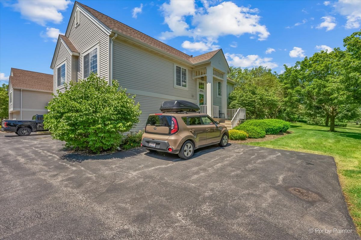 2433 Daybreak Court, Unit 2433 Elgin, IL 60123 - Photo 3 of 37