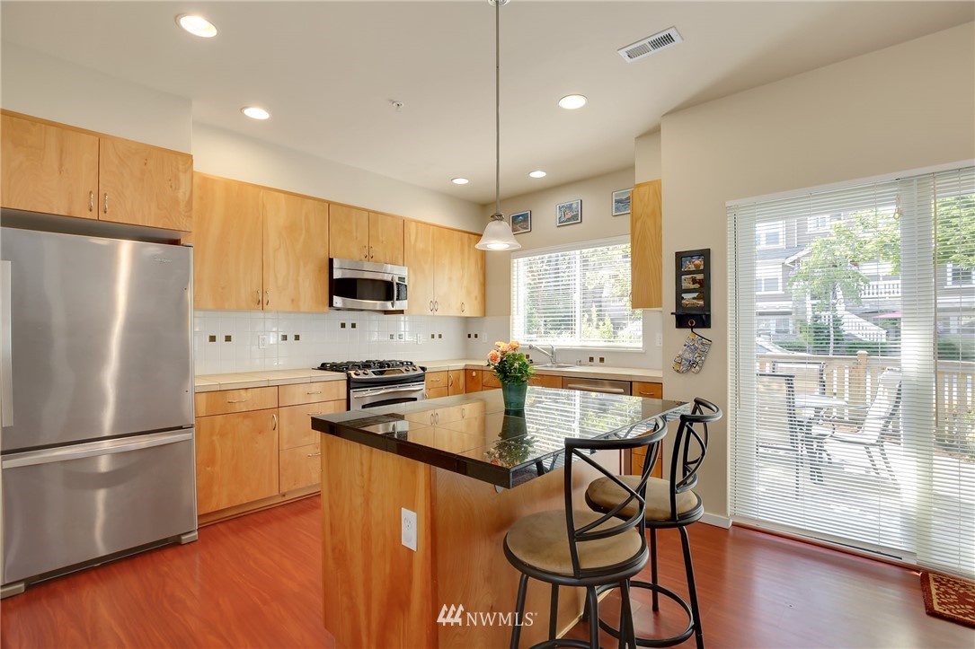 83 Sky Ridge Road Northwest, Unit 701 Issaquah, WA 98027 - Photo 9 of 22