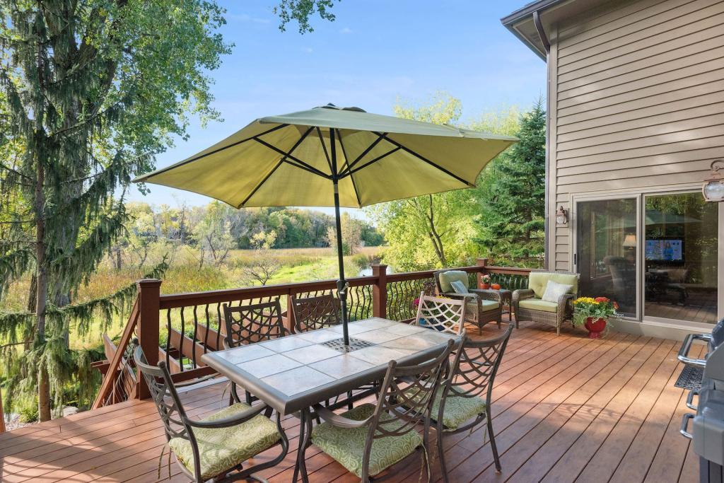 26605 Noble Road Shorewood, MN 55331 - Photo 9 of 33
