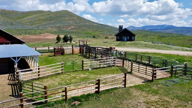 $2,850,000 | 219 West 425 North, Fairfield, ID 83327