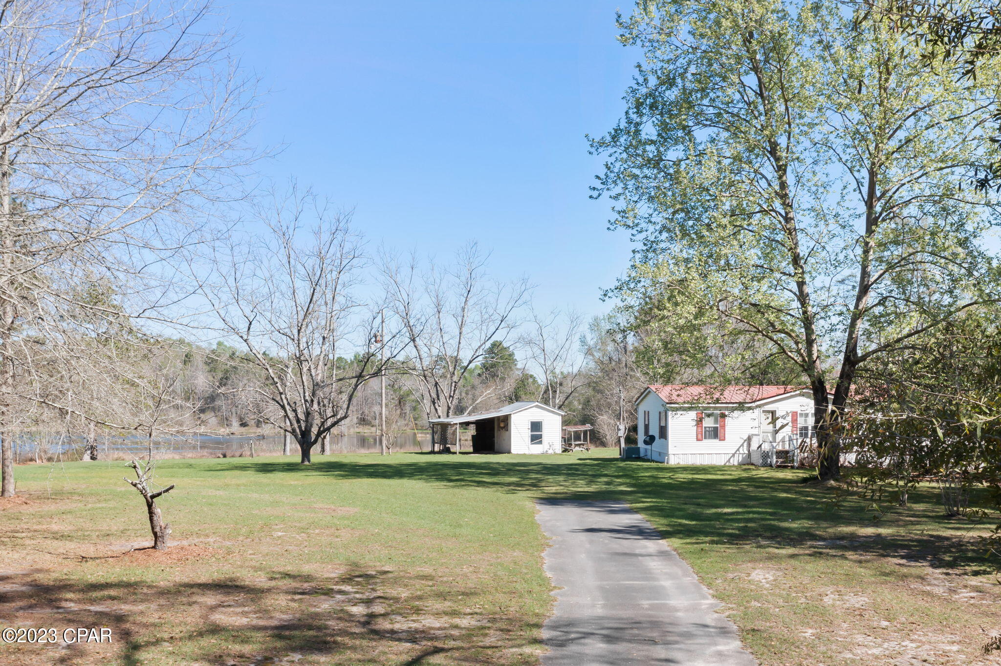 3317 Spring Valley Road Bonifay, FL 32425 - Photo 4 of 35