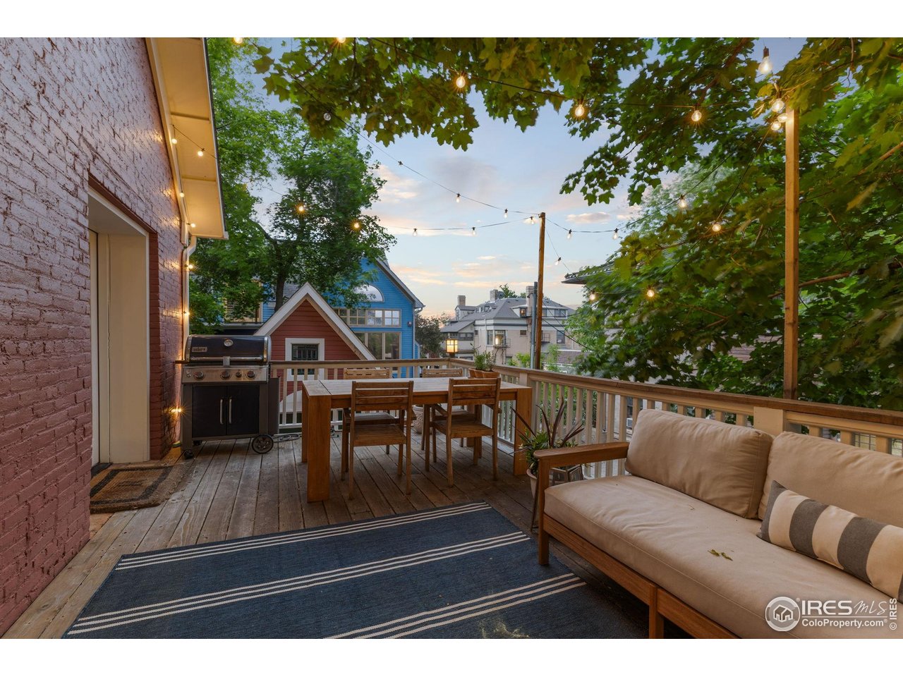 1133 Mapleton Avenue Boulder, CO 80304 - Photo 20 of 40 a view of sitting area with furniture and wooden floor