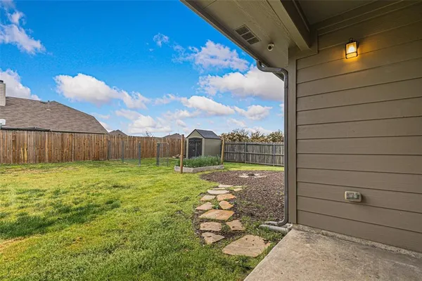 $2,025 | 1204 Cedar Cove Place, Royse City, TX 75189