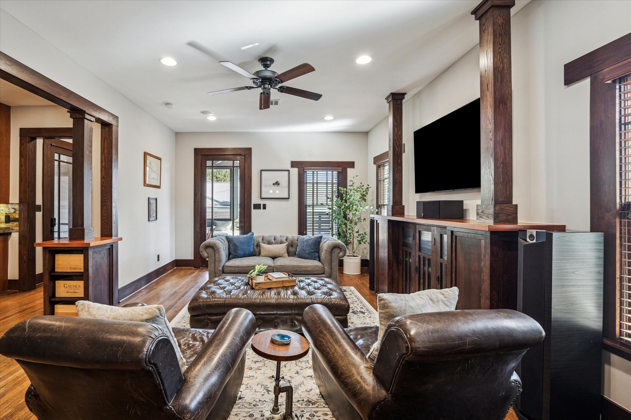512 Archer Street Houston, TX 77009 - Photo 12 of 40 The door on the left opens to the screened-in porch, creating a seamless indoor/outdoor space perfect for entertaining.
