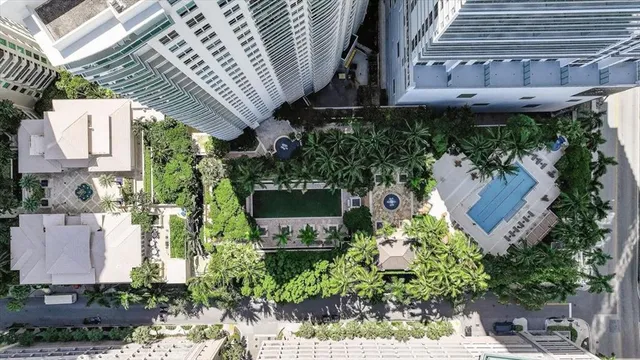 $3,900 | 347 North New River Drive East, Unit 807, Fort Lauderdale, FL 33301