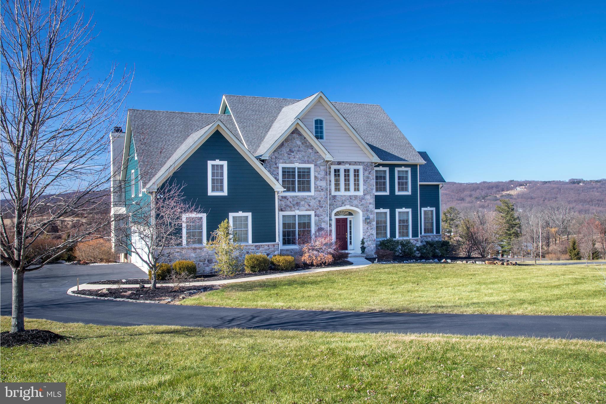 5963 Hawk Road Riegelsville, PA 18077 - Photo 4 of 37