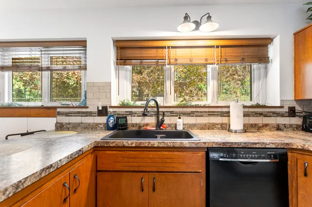 $610,000 | 2878 West Bundy Road, Coloma, MI 49038