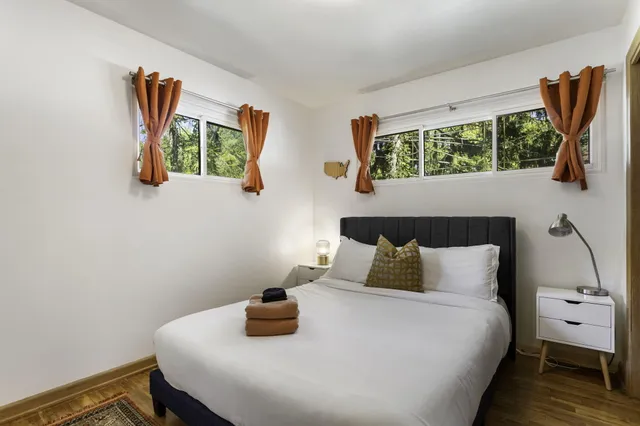 $610,000 | 2878 West Bundy Road, Coloma, MI 49038