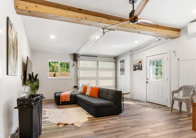 $610,000 | 2878 West Bundy Road, Coloma, MI 49038