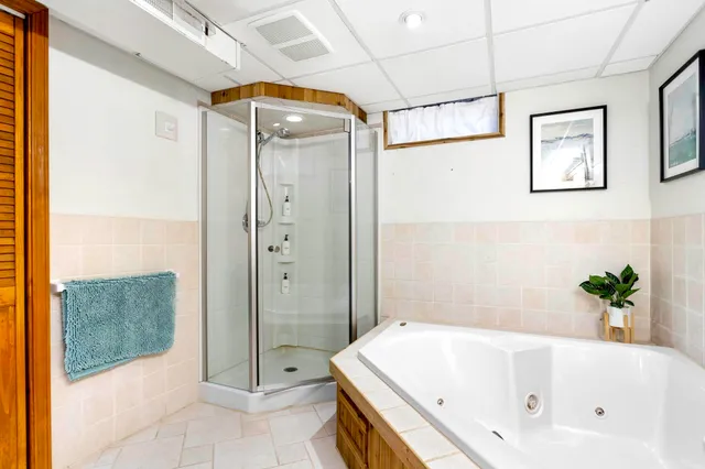 $610,000 | 2878 West Bundy Road, Coloma, MI 49038