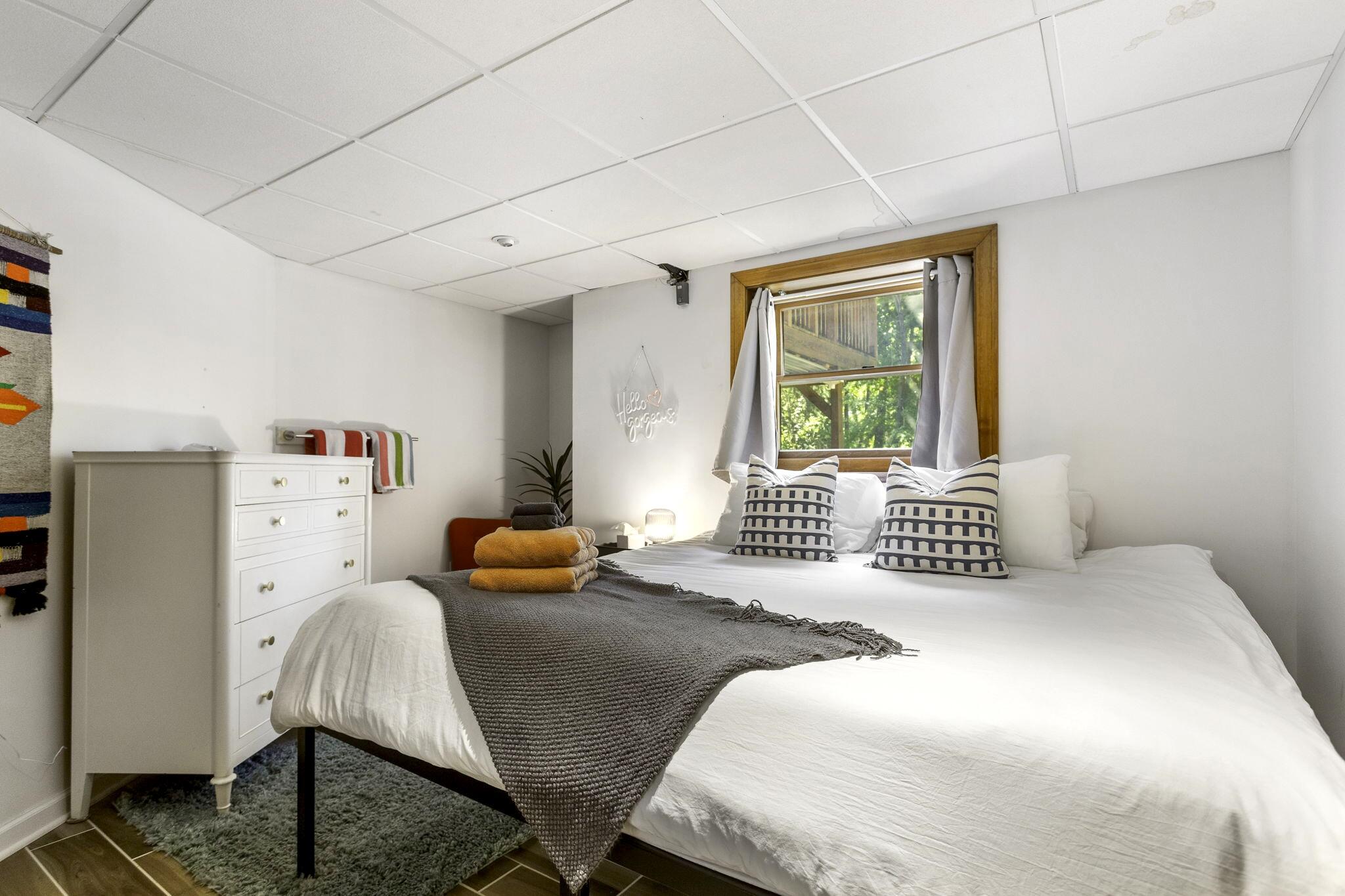 2878 West Bundy Road Coloma, MI 49038 - Photo 39 of 78 02_interior-36