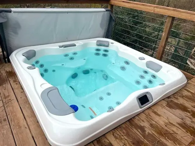 $610,000 | 2878 West Bundy Road, Coloma, MI 49038