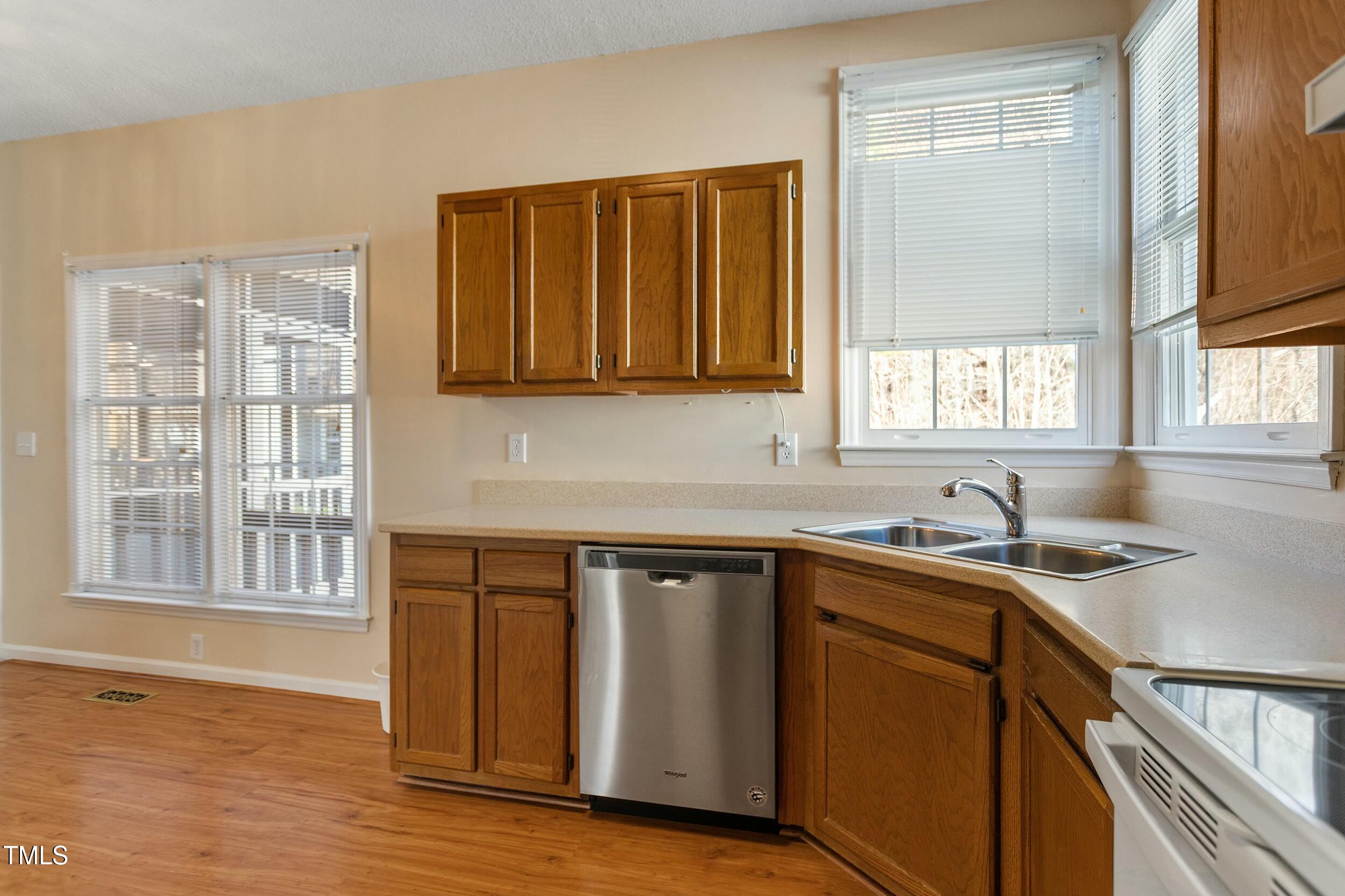 11820 Fairlie Place Raleigh, NC 27613 - Photo 13 of 36 tempImageFDO8Eh