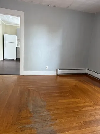 a view of room with an empty space