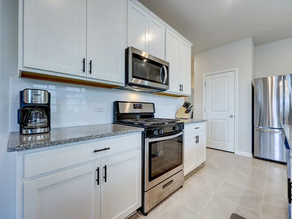 $2,100 | 325 Serpens Street, Georgetown, TX 78628