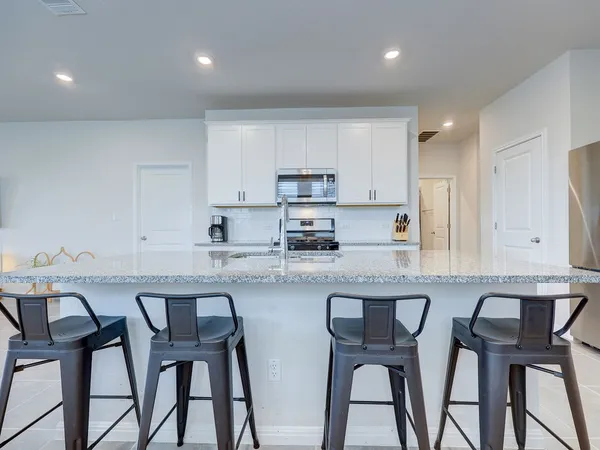 $2,100 | 325 Serpens Street, Georgetown, TX 78628