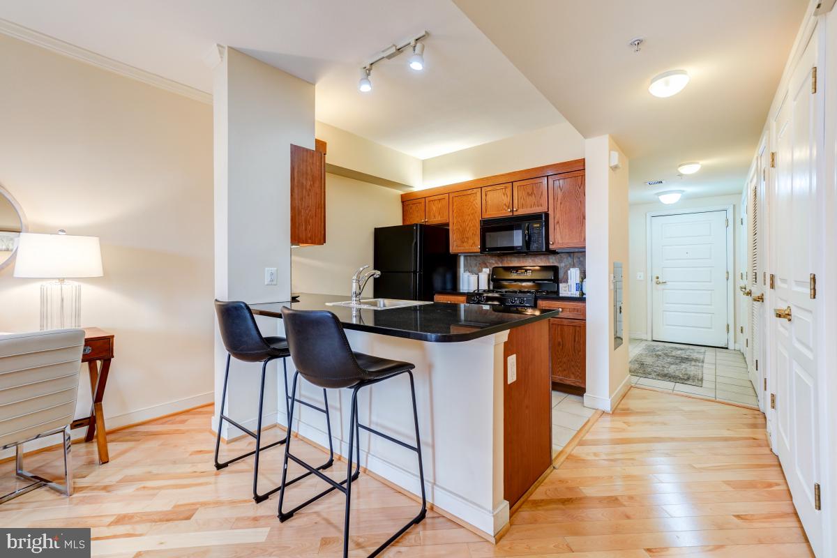 631 D Street Northwest, Unit 1238 Washington, DC 20004 - Photo 11 of 40