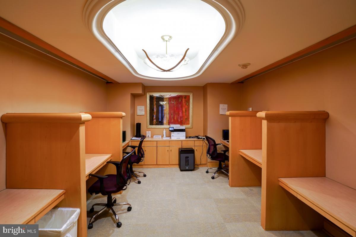 631 D Street Northwest, Unit 1238 Washington, DC 20004 - Photo 26 of 40 Business Center