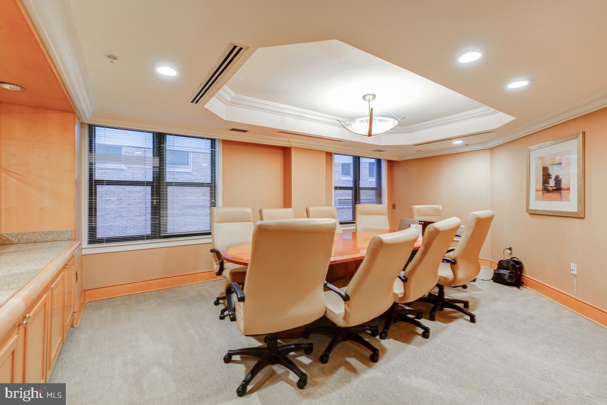 631 D Street Northwest, Unit 1238 Washington, DC 20004 - Photo 30 of 40 Conference Room