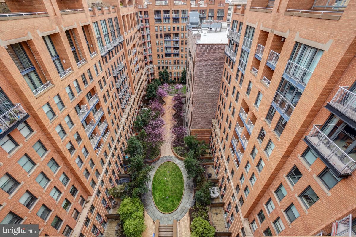 631 D Street Northwest, Unit 1238 Washington, DC 20004 - Photo 37 of 40 View from Roof Deck