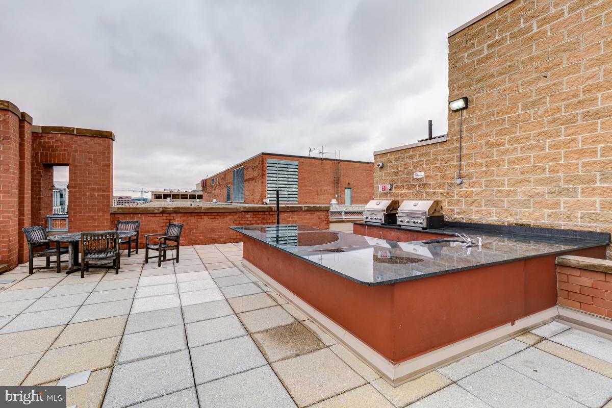 631 D Street Northwest, Unit 1238 Washington, DC 20004 - Photo 38 of 40 Roof Deck Grilling area