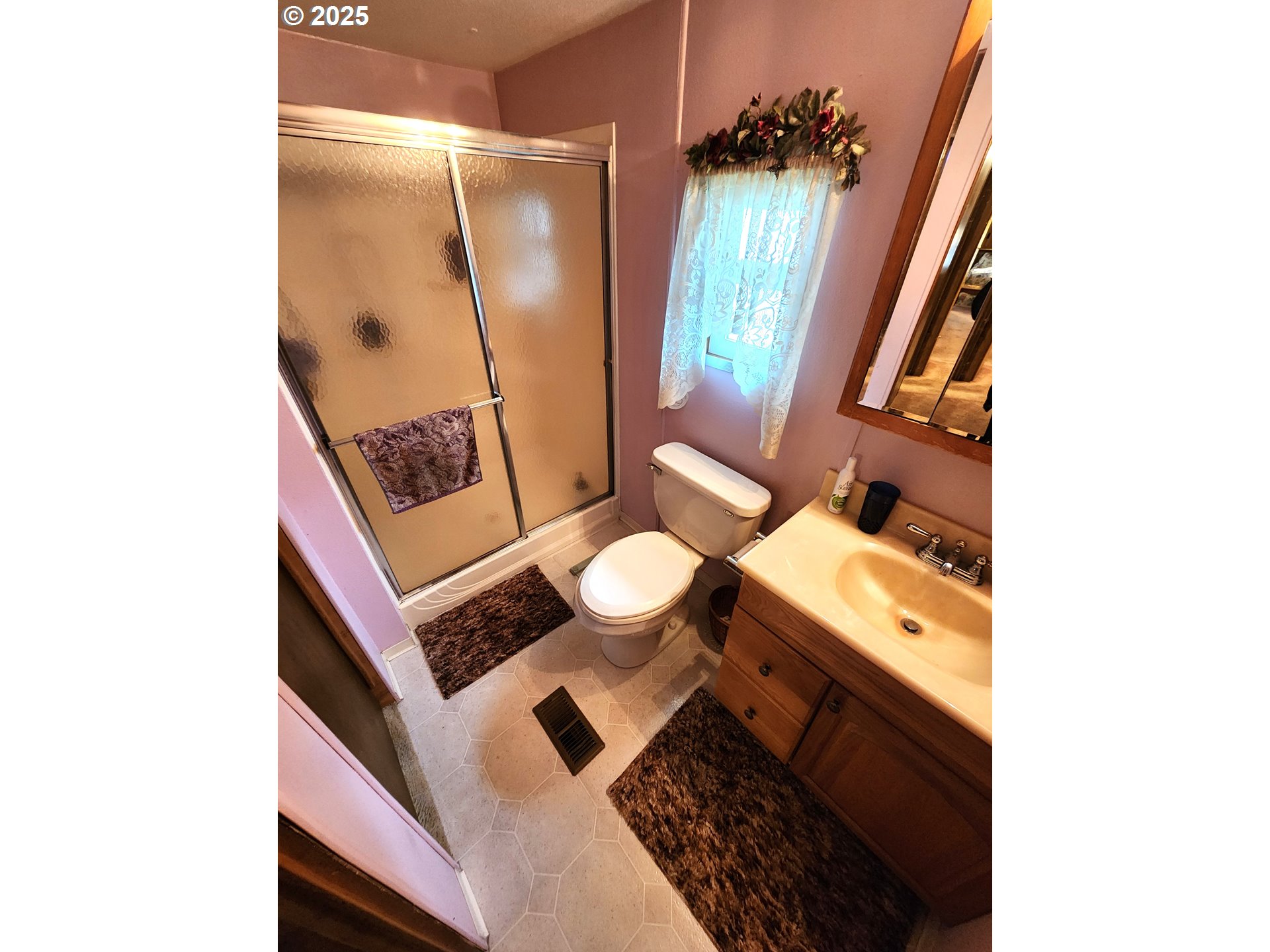 21016 Southeast Stark Street, Unit 35 Gresham, OR 97030 - Photo 12 of 14 Bathroom