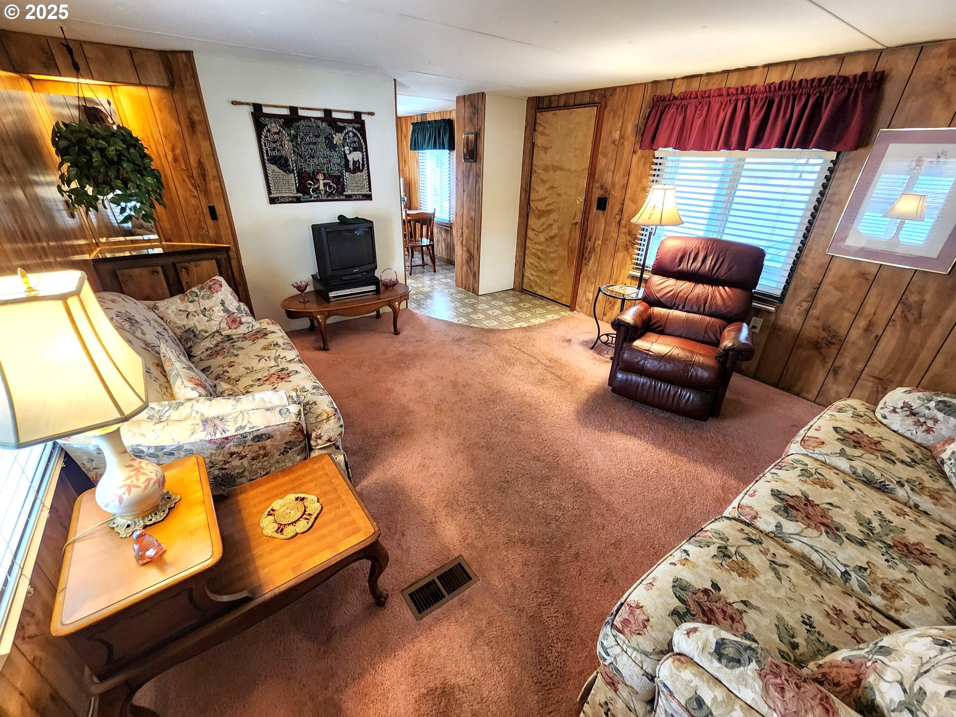 21016 Southeast Stark Street, Unit 35 Gresham, OR 97030 - Photo 3 of 14 Living Room