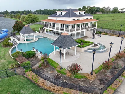 $899,999 | 10812 Bourbon Street, Willis, TX 77318