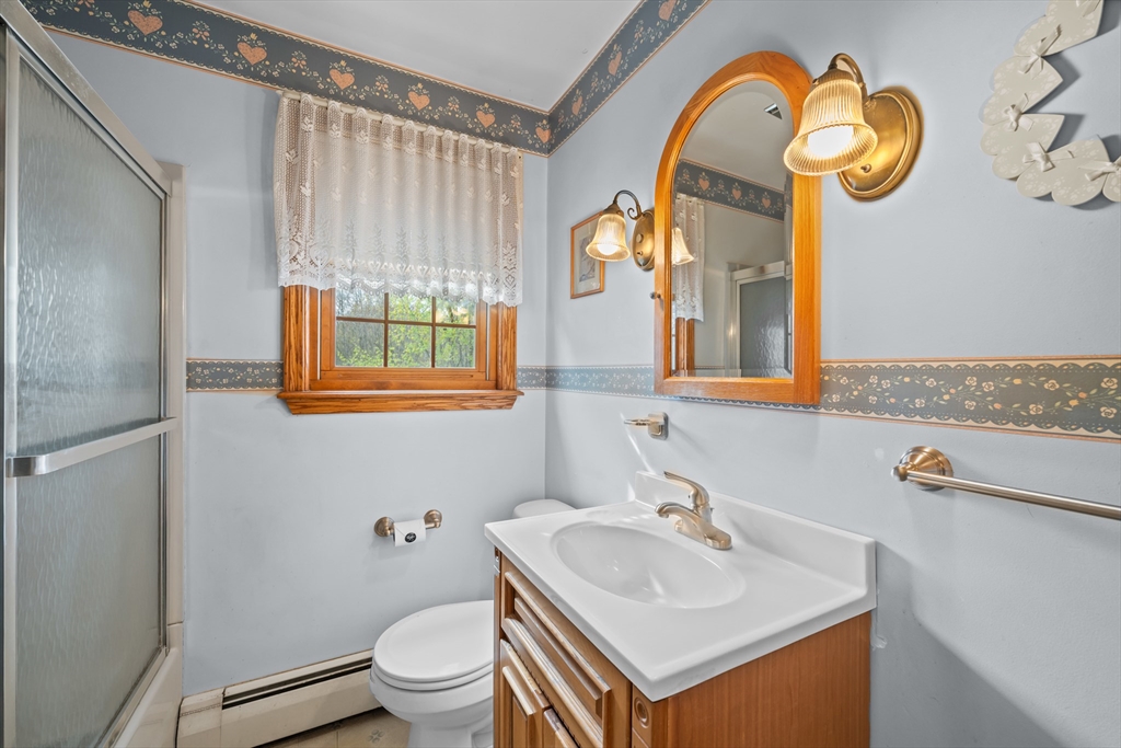 125 Indian Hill Road Worcester, MA 01606 - Photo 17 of 42