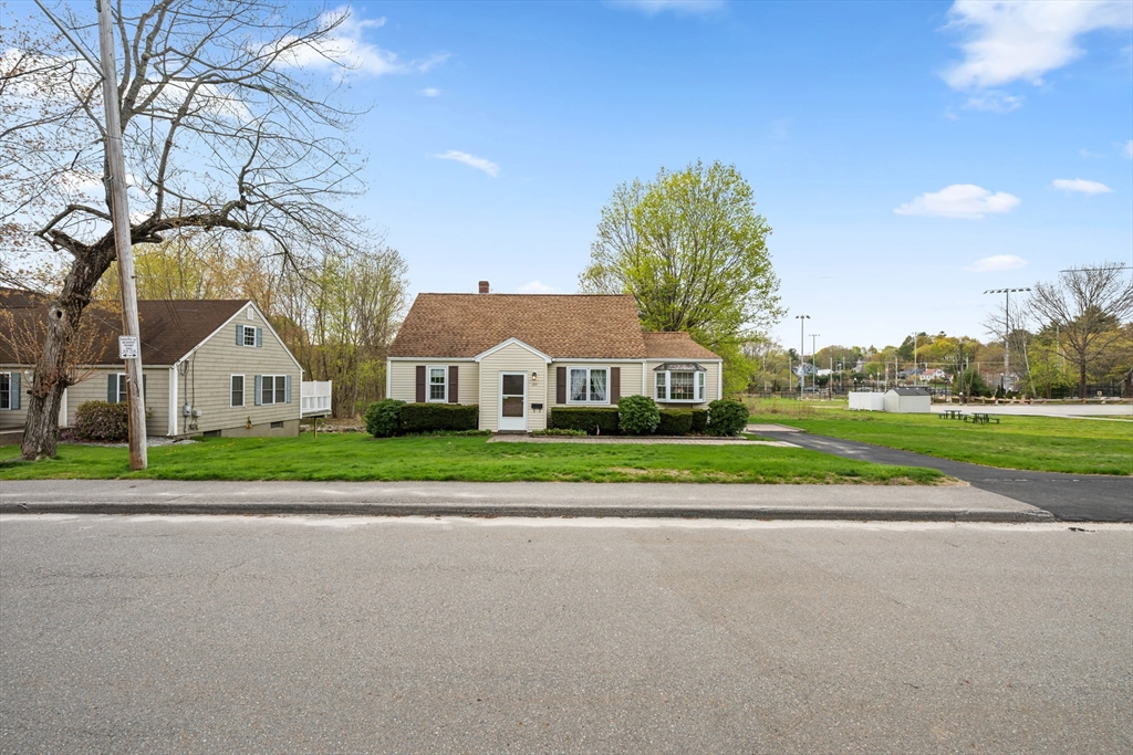 125 Indian Hill Road Worcester, MA 01606 - Photo 2 of 42