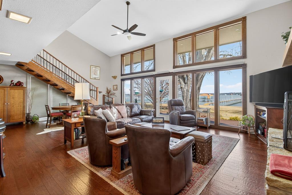 218 North Broadway Azle, TX 76020 - Photo 16 of 40 Another wall of glasss