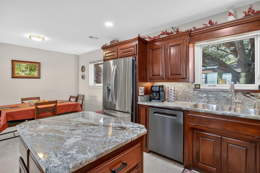 218 North Broadway Azle, TX 76020 - Photo 24 of 40