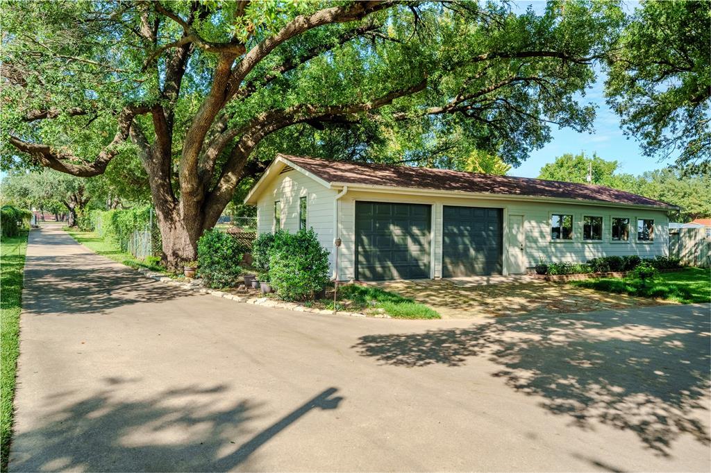 218 North Broadway Azle, TX 76020 - Photo 34 of 40 Detached 2 car garage and workshop