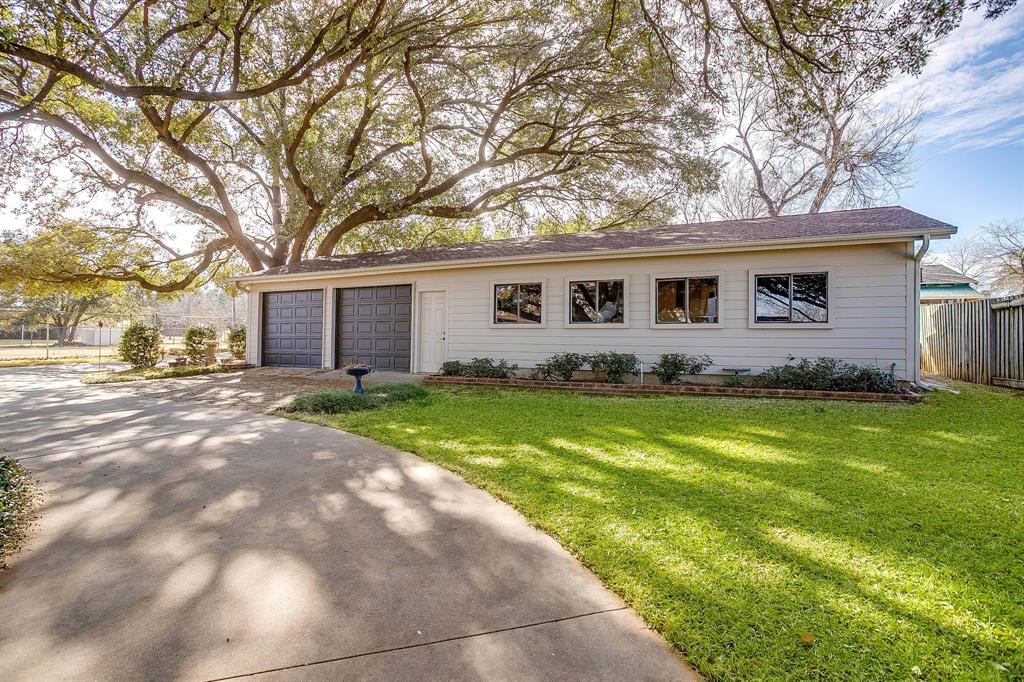 218 North Broadway Azle, TX 76020 - Photo 35 of 40 Detached 2 car garage and workshop