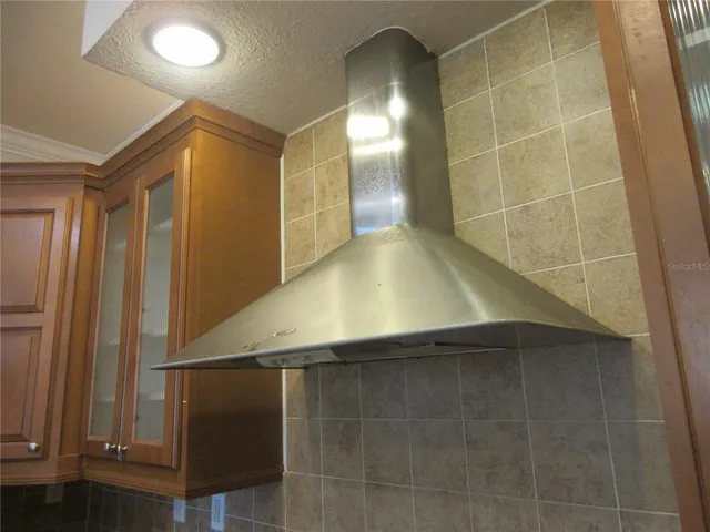 $182,900 | 18415 Southeast 58th Place, Ocklawaha, FL 32179