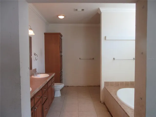 $182,900 | 18415 Southeast 58th Place, Ocklawaha, FL 32179