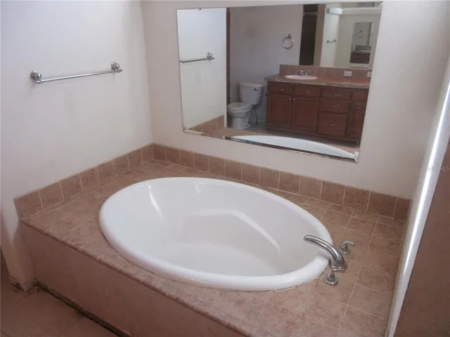 $182,900 | 18415 Southeast 58th Place, Ocklawaha, FL 32179