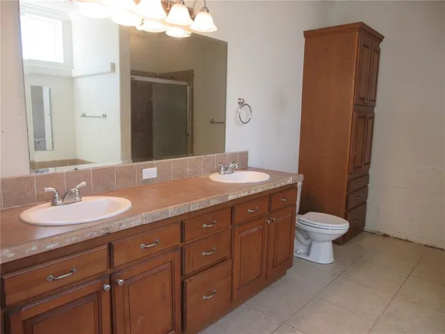 $182,900 | 18415 Southeast 58th Place, Ocklawaha, FL 32179