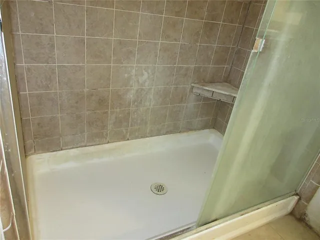 $182,900 | 18415 Southeast 58th Place, Ocklawaha, FL 32179