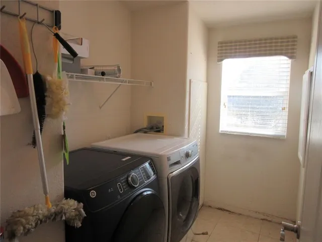 $182,900 | 18415 Southeast 58th Place, Ocklawaha, FL 32179