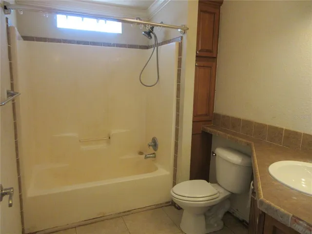 $182,900 | 18415 Southeast 58th Place, Ocklawaha, FL 32179