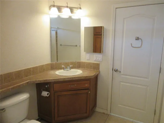 $182,900 | 18415 Southeast 58th Place, Ocklawaha, FL 32179