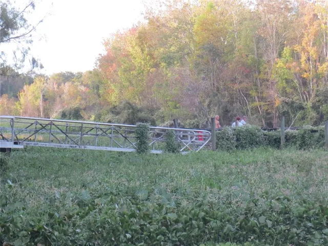 $182,900 | 18415 Southeast 58th Place, Ocklawaha, FL 32179